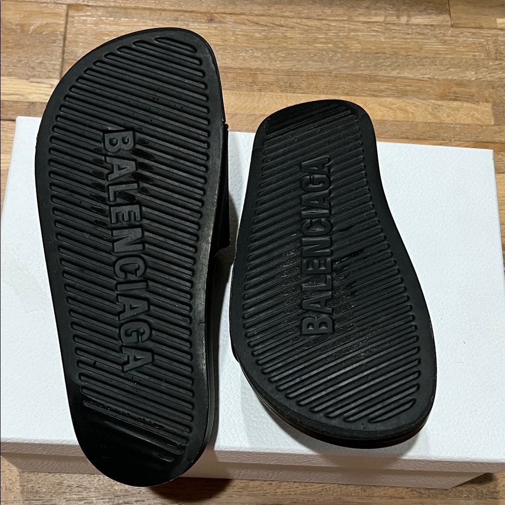 Balenciaga Black Slides - Picture 2 of 2